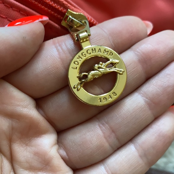 Coral Longchamp Le Pilage Nylon Shoulder Bag - SM - Picture 2 of 9